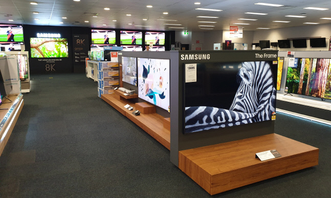 호주 가전제품 매장에 진열된 삼성 TV