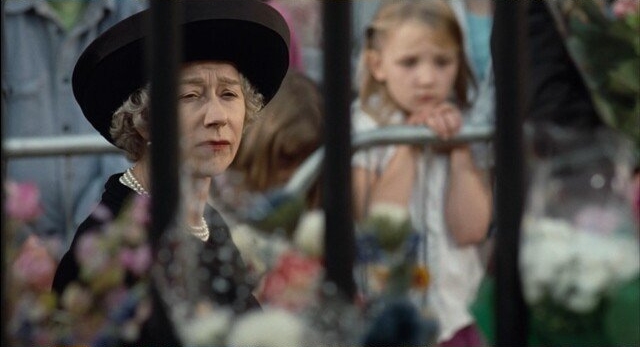 영국 왕실 폐지 여론에 압박받는 여왕과 총리 - 꾸르