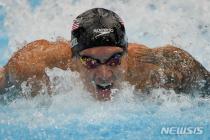 [도쿄2020]수영 드레슬, 접영 100m 세계신기록 금메달