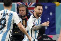 메시, 마라도나 넘어 월드컵 통산 9호골…아르헨티나, 호주 잡고 8강 진출