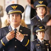차태현, 멋들어진 경찰복 핏…늠름 '두뇌공조'