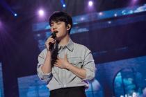 도경수, 亞 투어 '블룸' 순항 중…싱가포르 공연 성료