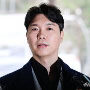 박수홍 "돈 버는 노예로 대했다"…친형 부부 '엄벌탄원서' 제출
