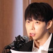 '세금 4억 체납' 박유천, 은퇴 번복하더니…일본서 솔로데뷔