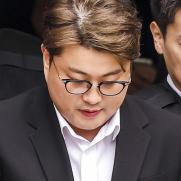 김호중, 'KBS 한시적 출연 정지'·모교 현판 철거(종합)