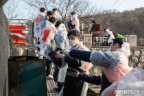 호반그룹 신입사원, '사랑의 연탄 나눔' 봉사활동