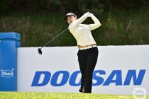 박도영, KLPGA 하이트진로 챔피언십 1라운드 단독 선두