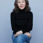 윤여정 소속사, 5년전 데뷔 50주년 축하파티 영상 공개 '오스카 노미네이트 기념'