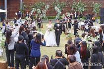 작년 외국인과 결혼 18.3% 증가…한국女·베트남男 결혼↑