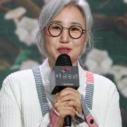 '더 글로리' 김은숙·윤하림, 재난피해 지역 아동 위해 선물