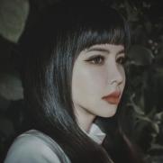 '건강 이상설' 박봄, 확 달라진 비주얼…인형 미모에 흑발