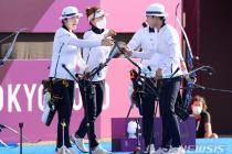 [도쿄2020]한국 女양궁 단체전, 올림픽 9연패 금자탑…안산, 2관왕(종합)