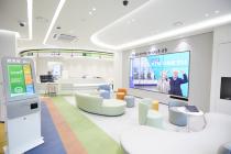신한은행, 시니어 고객 '디지털 맞춤 영업점' 오픈