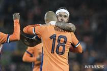 네덜란드, 아이슬란드 4-0 완파…더용은 부상으로 유로 출전 좌절