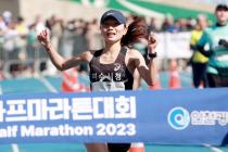 여수시청 김은미, 인천국제하프마라톤 1위…1시간 14분 57초