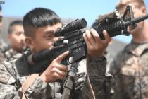 미군 장비 체험하는 한국군