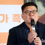 '변호인' 양우석 감독 "계엄령 선포 의아해…영화 본질 더 해야겠다"