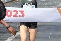 '개인 최고 기록' 최경선, 대구마라톤 국내부 우승