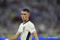 '전경기 선발' 포든, 셋째 출산으로 잉글랜드 대표팀 이탈
