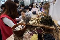 정월대보름 장바구니 무겁네…오곡밥·부럼 물가 5% 상승