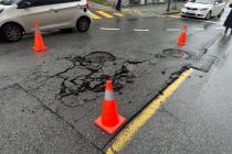 사고 부르는 도로 위 지뢰 '맨홀 단차' 신속 보수한다