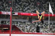 [도쿄2020]우상혁, 일냈다…남자 높이뛰기 4위·2m35 한국 신기록(종합)