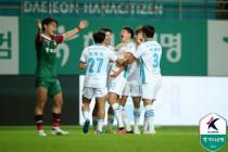 K리그1 포항, 대전에 2-1 승리…김천 제치고 선두 탈환 성공