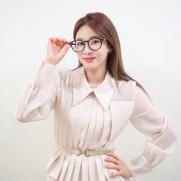 2NE1 산다라박, '온에어-비밀계약' 무대서 박봄 생일 깜짝 축하