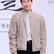 배우 엄기준 오늘 결혼 "새로운 삶 함께하려 해"