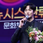 [2024 뉴시스 한류엑스포]김수현 문체부 장관상…가상 아이돌 플레이브 서울시의회상(종합)